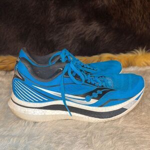 Saucony Endorphin Speed running shoes men’s size 10